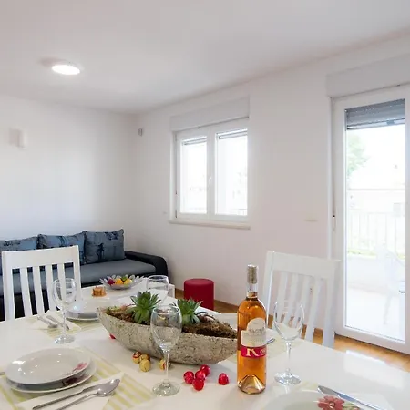 Mattea Apartament *