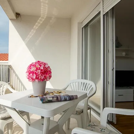 Apartament Mattea *